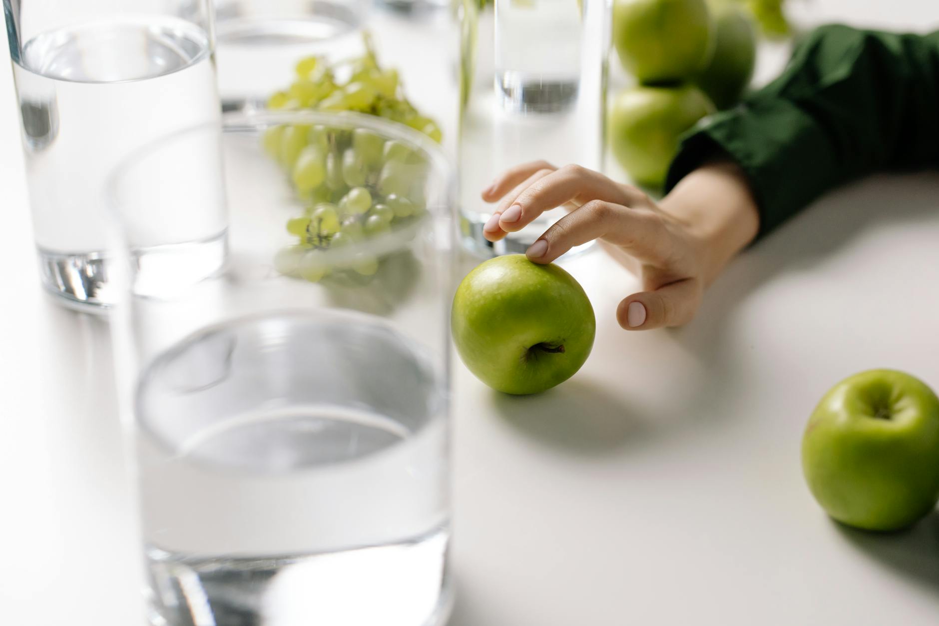 Eight Glasses of Water a Day: The Health Rule Nobody Can Actually Trace